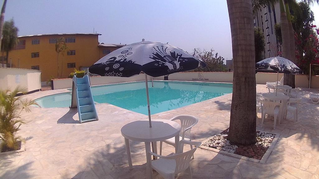 Iguassu Flats Hotel Фос ду Игуасу Екстериор снимка