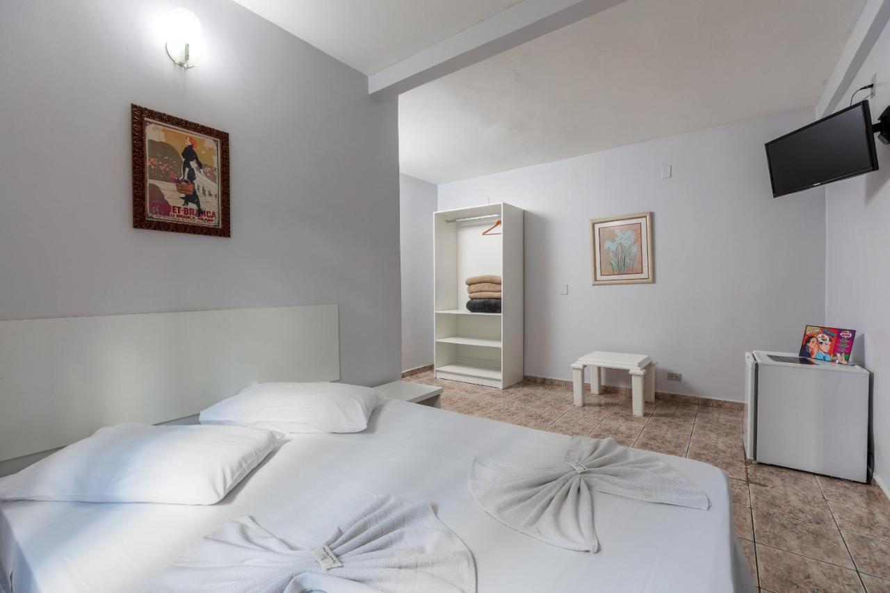 Iguassu Flats Hotel Фос ду Игуасу Екстериор снимка