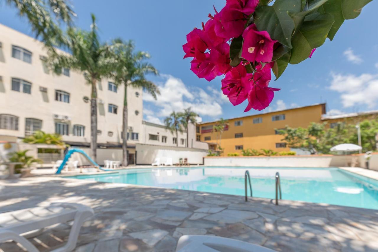 Iguassu Flats Hotel Фос ду Игуасу Екстериор снимка